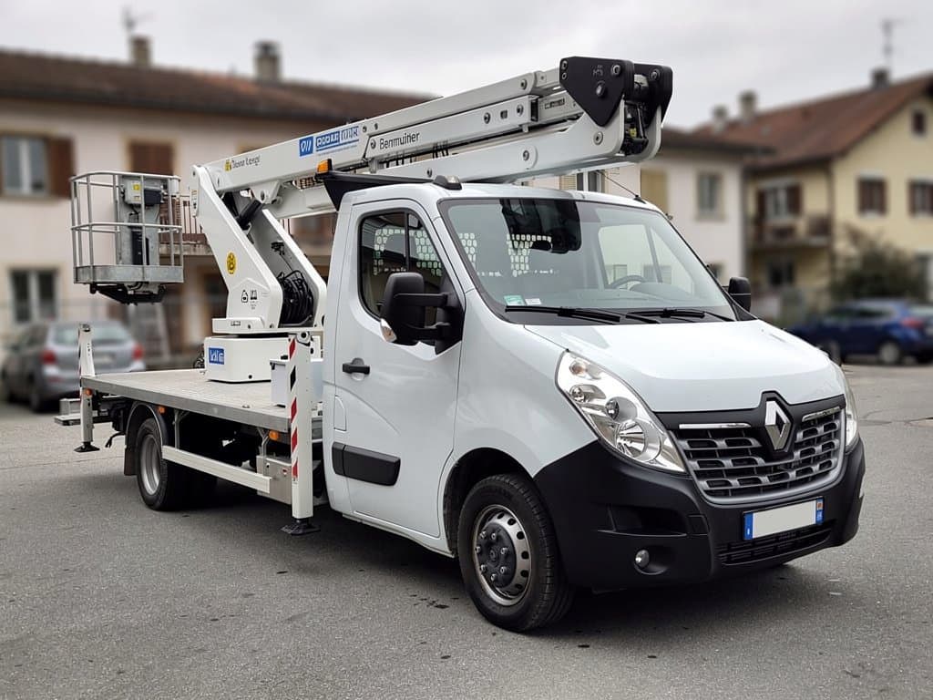 Автовишка Renault Master